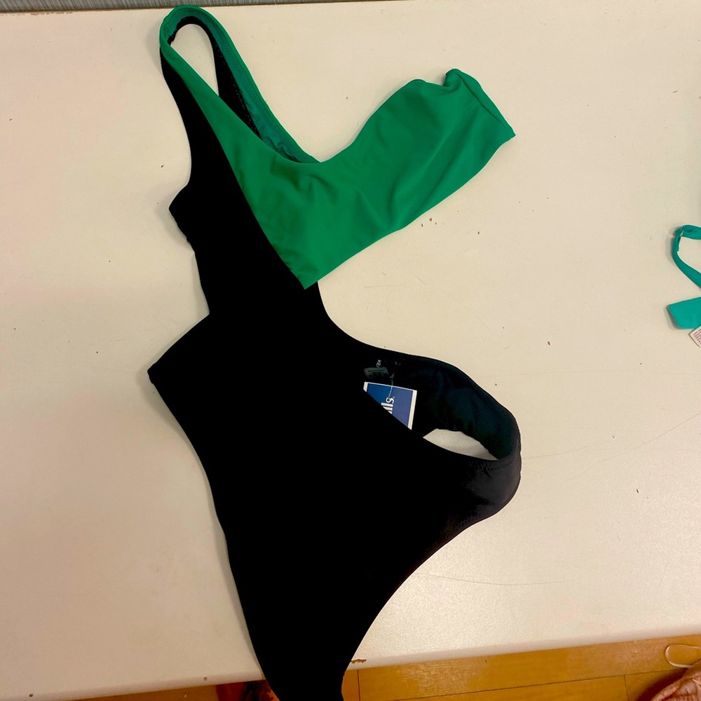 Kendal Kyle swimwear runs small green and black